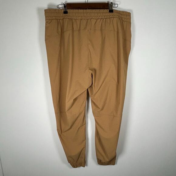 Fabletics The One Jogger in Quicksand, Sz XXL/1X - Picture 3 of 10